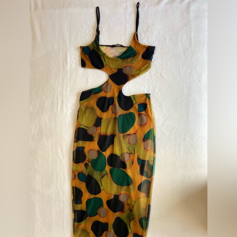 MISS LOLA Midi dress